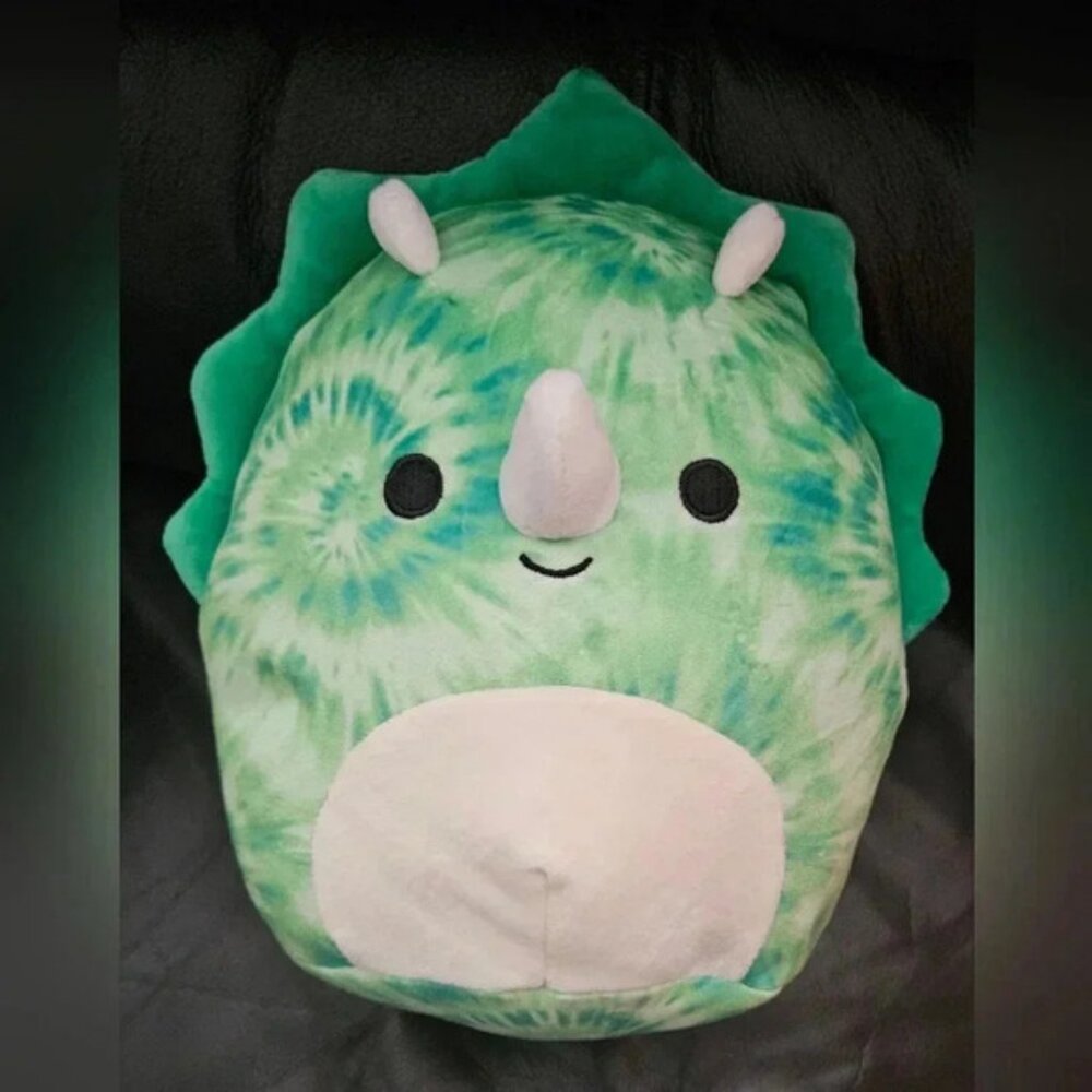 Rocio the Triceratops Squishmallows  8 inch Stuffed Plush Animal Nwt